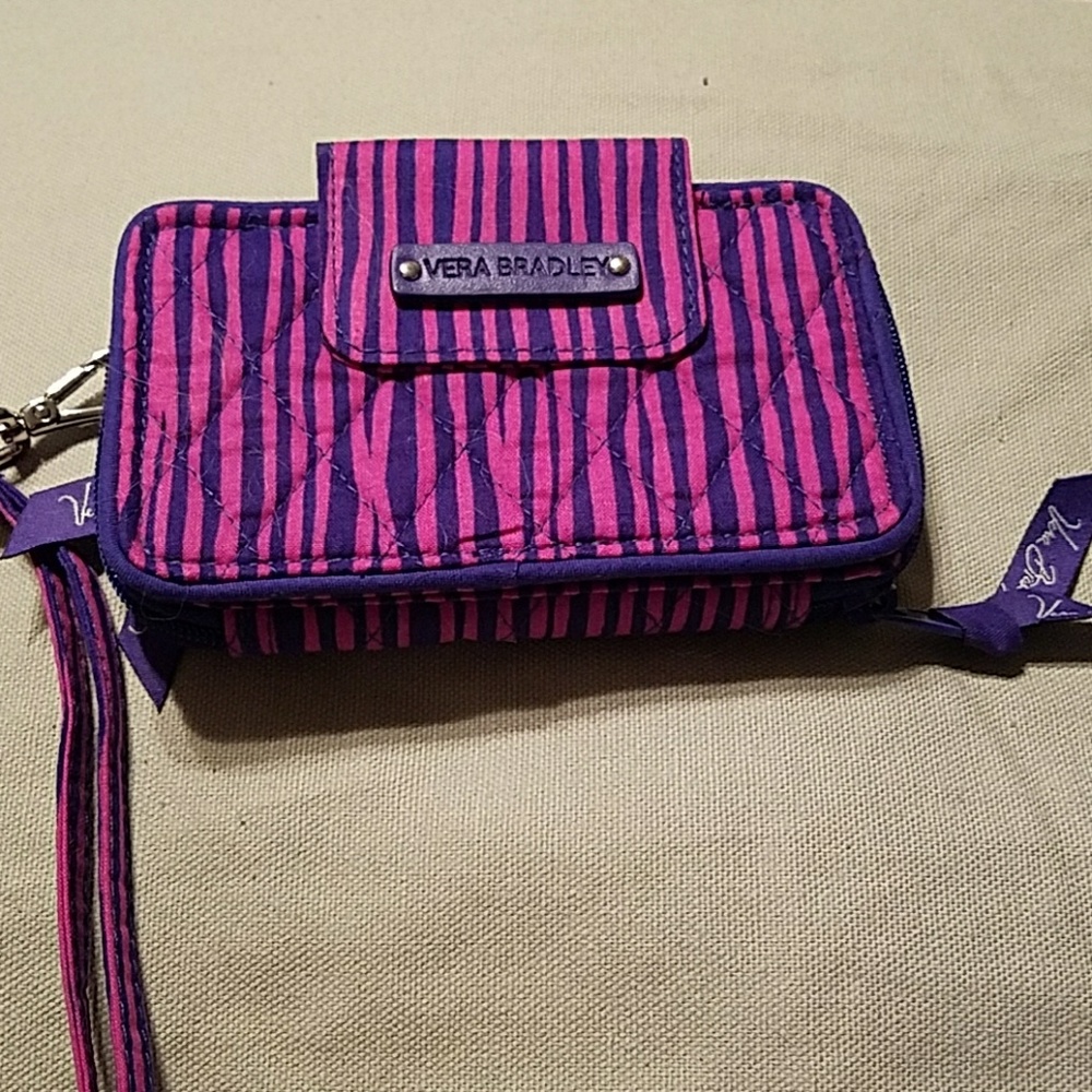 Vera Bradley smartphone wristlet